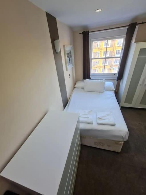 Lovely En-Suite Bedroom London Exterior foto